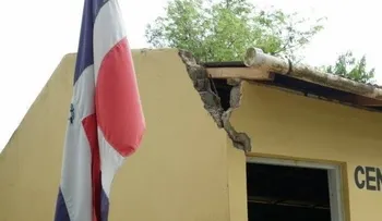 Escuela de El Aguacate está a punto de colapsar