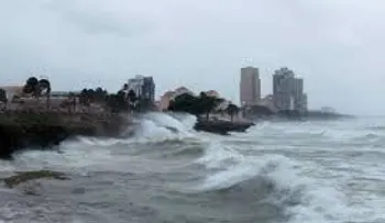 Onda tropical podría convertirse en ciclón en 48 horas; temperaturas seguirán calurosas