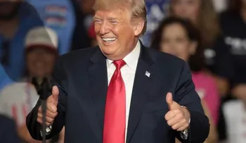 Ley de Trump, no permitiría que inmigrantes se conviertan en una "carga" para EE.UU.