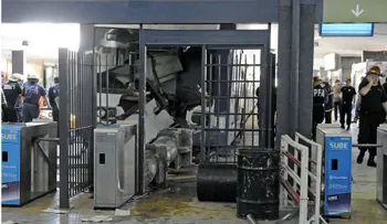 Familiares recuerdan a las víctimas de la tragedia de Once y piden justicia