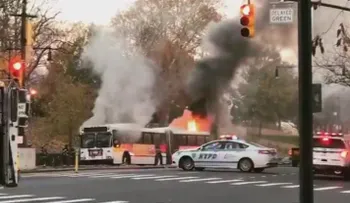 Autobús NY se incendia con pasajeros donde iban dominicanos 