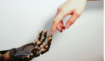 Científicos crean piel artificial para prótesis que devuelve el tacto a las personas 