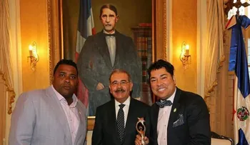 El "Pacha" le lleva su soberano al presidente Danilo Medina; dicen que es un "lambón"