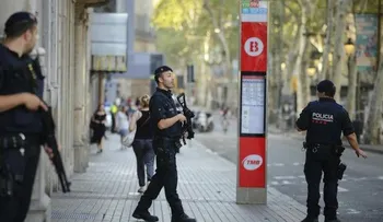 La policía cree que una célula de 12 personas participó en atentados en España