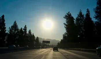 Ola de calor en Los Ángeles tiene sin energía eléctrica a más de 12.000 personas