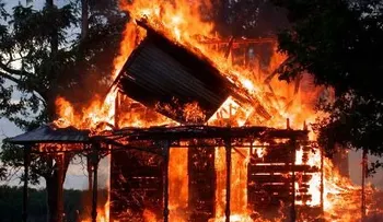 Niño de año y cuatro meses muere durante incendio en Villa Mella