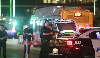 Suman cinco cantidad de muertos en tiroteo centro comercial de EEUU