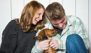 Estudio comprueba si hay un desacuerdo entre la pareja el perro busca la unión