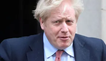 Boris Johnson empeora su cuadro de coronavirus y lo llevan a terapia intensiva