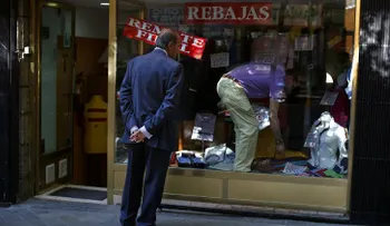 "¡Véndalo todo!" El Royal Bank of Scotland advierte que 2016 será "un año catastrófico"