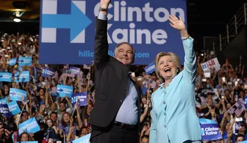 Hillary Clinton presenta a Tim Kaine como su compañero de fórmula para la Casa Blanca