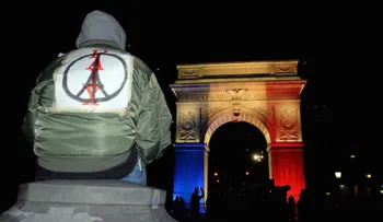 Cómo este símbolo de un ilustrador francés recorrió el mundo y lo unió en favor a la paz