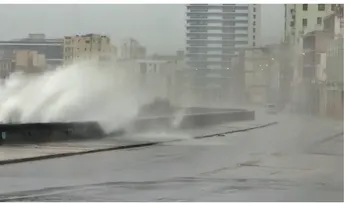 Cuba activa alarma en el este por huracán Melissa