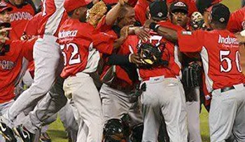 Leones derrotan Aguilas 7-3; Toros 6-1 a los GC y Licey se impone 5-0 sobre EO 