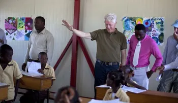Clinton apoyará productores de maní en Haití