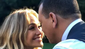  Jennifer López y su mensaje a Alex: "Te amo, macho"; celebran dos años de noviazgo
