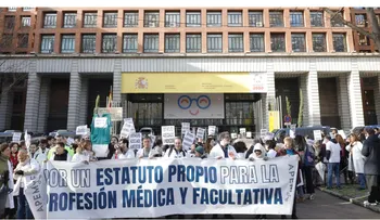Unos 400 médicos reclaman en Madrid un estatuto propio