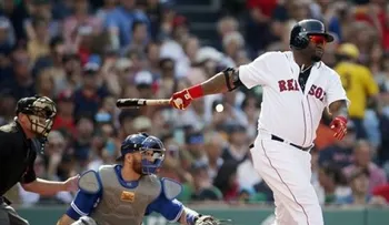 David Ortiz, Betts y la repetición ayudan a Medias Rojas