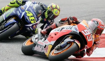Marc Márquez quiere dejar atrás la pelea con Valentino Rossi: "Mi mano está aquí"