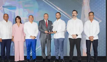 Productores de asfalto reconocen a Dr. Leonardo Aguilera