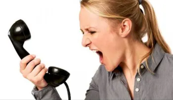 Cierra el teléfono y tu oído a personas que siempre se quejan, porque te quitan energía