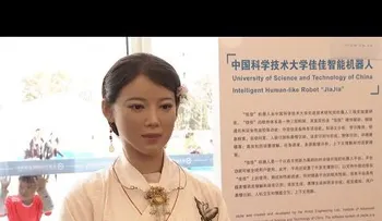 La atractiva "robot diosa" que no distinguirá de una mujer real (VIDEO)