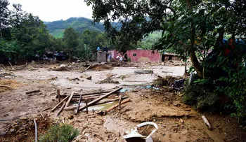 Sube a 45 la cifra de muertos en México por paso de Earl