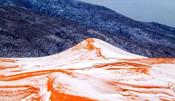 Por primera vez en 37 años cae nieve en el desierto del Sahara