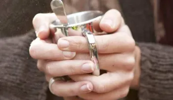 Si tiene manos frías puede ser por anemia, mala circulación, embarazo y diabetes; otras razones 