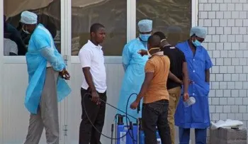 Pondrán en cuarentena misioneros prestaron ayuda a enfermos de ébola  