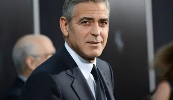 George Clooney notifica que se va a casar 