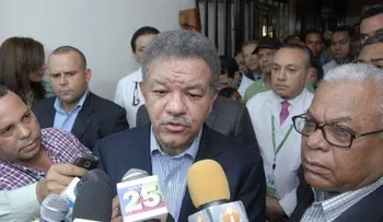 Leonel dice se integrará a actos cuando se abra la campaña