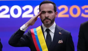 Presidente de Colombia pide disculpas por acto religioso en su investidura