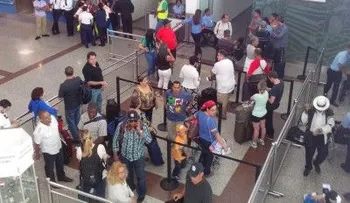 Aerolíneas empiezan a implementar medida de seguridad exigidas por EU a los viajeros