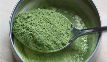 Este polvo tiene más antioxidantes que los arándanos, más hierro que la espinaca y más vitaminas que las zanahorias