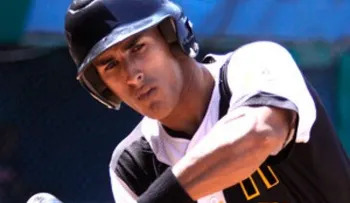 Peloteros cubanos Vladimir Gutiérrez y Dainer Moreira abandonan equipo en Serie del Caribe 