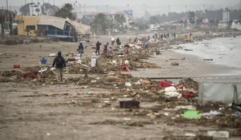 13 muertos y 600 damnificados por terremoto en Chile