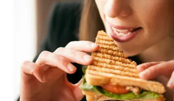 Los 10 alimentos que nunca debes comer en el desayuno