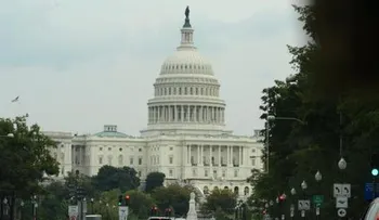 Evacuan una parte del Capitolio en Washington por un paquete sospechoso
