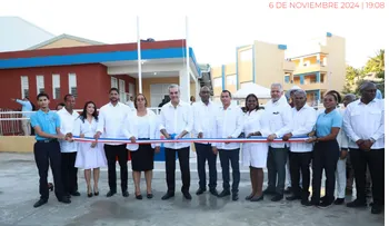 Abinader inaugura liceo, salón UASD y Caipi en San Cristóbal