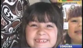 Una madre encuentra a su hija robada, por la foto en una revista