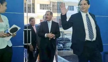 Danilo Medina consulta evangélicos sobre ley de naturalización