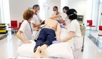Médicos han aprendo al vuelo cómo tratar a pacientes con coronavirus