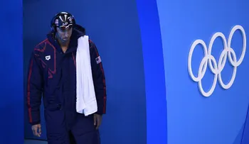 La reacción de Phelps ante el baile de un rival se vuelve viral