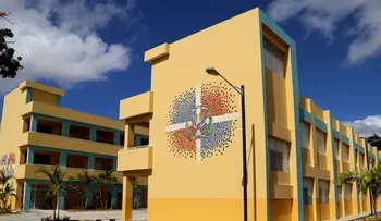 Presidente Medina entrega escuela y estancia infantil en Los Tres Brazos