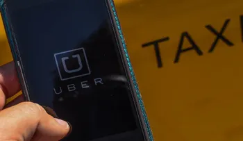 Uber pierde la batalla en este país y suspende su servicio indefinidamente