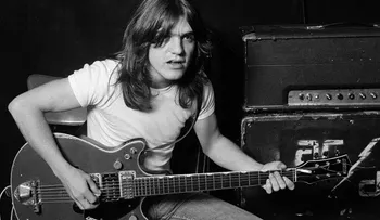 Muere Malcolm Young, cofundador de AC/DC, a los 64 años