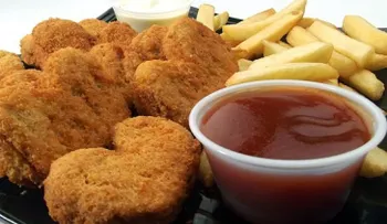 Prepara unos deliciosos nuggets de pollo caseros