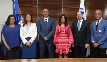 Indotel y Altice firman Contrato de Concesión del Servicio Público de Telecomunicaciones