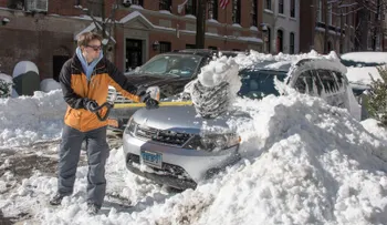 La tormenta de nieve en el este de EE.UU. terminó, pero no los problemas de tránsito